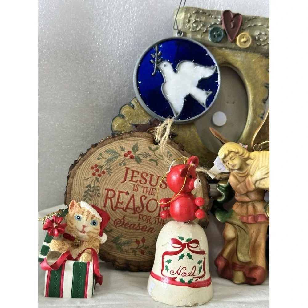 Vintage to Modern Lot of‎ 8 Ornaments Christmas Decorations Cat Bird Santa Bear